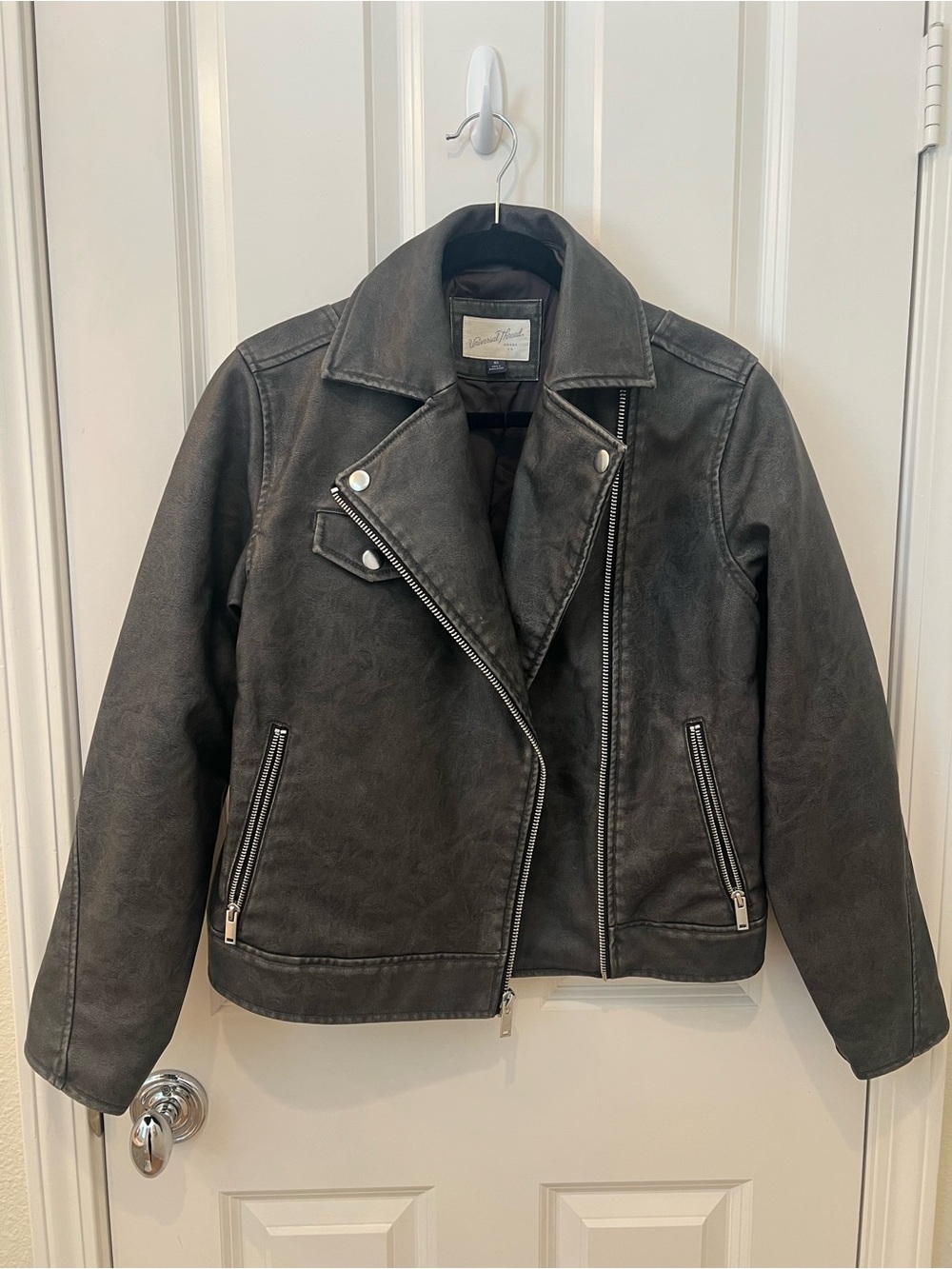 Universal Thread Charcoal Gray Black Faux Leather Moto Jacket - XS
